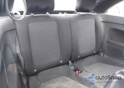 2013 Volkswagen Beetle 2.5L Entry из США, поврежденный, VIN 3VWFP7AT3DM645071